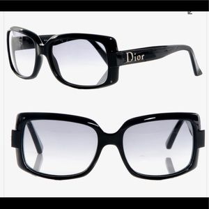 CHRISTIAN DIOR 60's 2 Sunglasses Black.                         Size 56-17-130